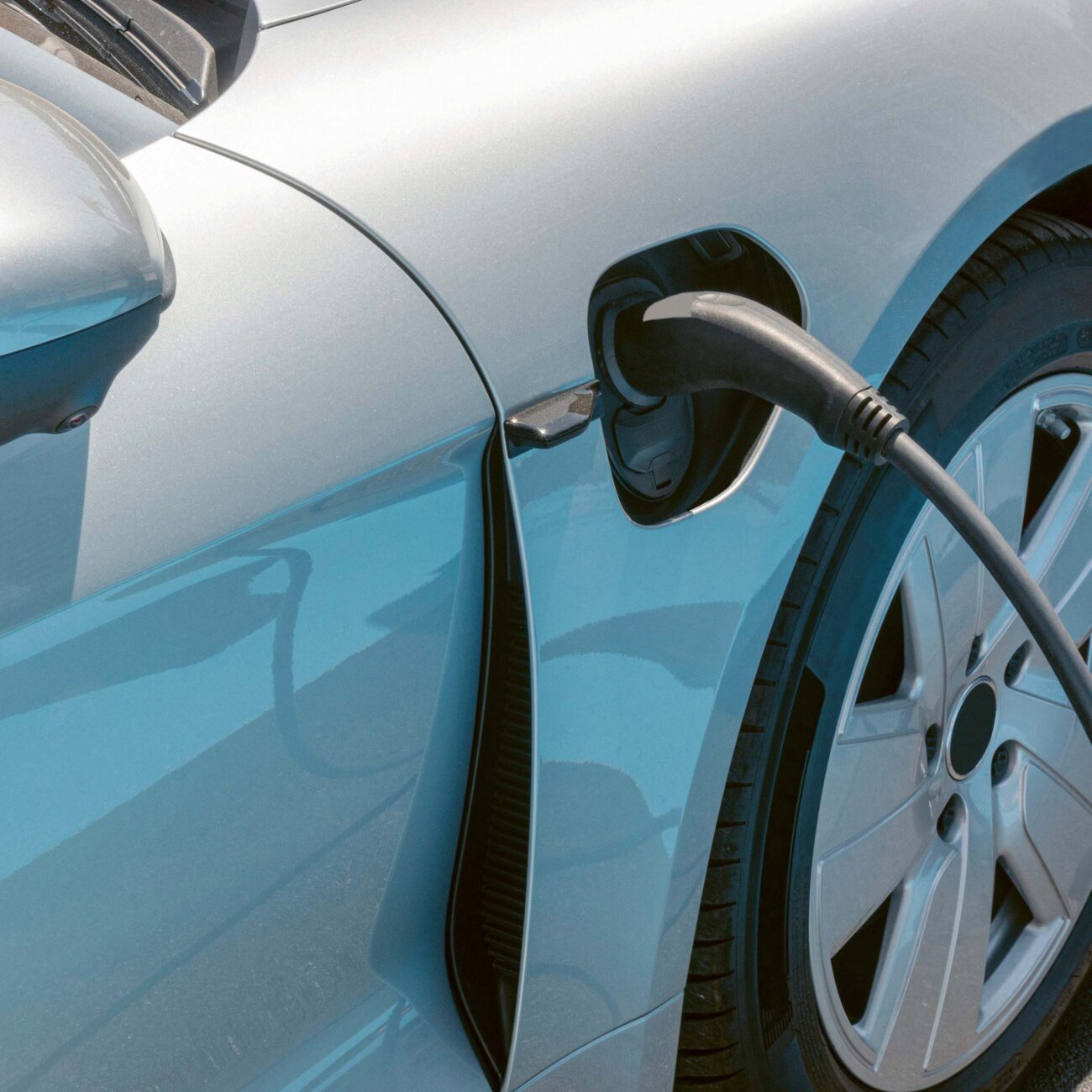 Electric car, charging