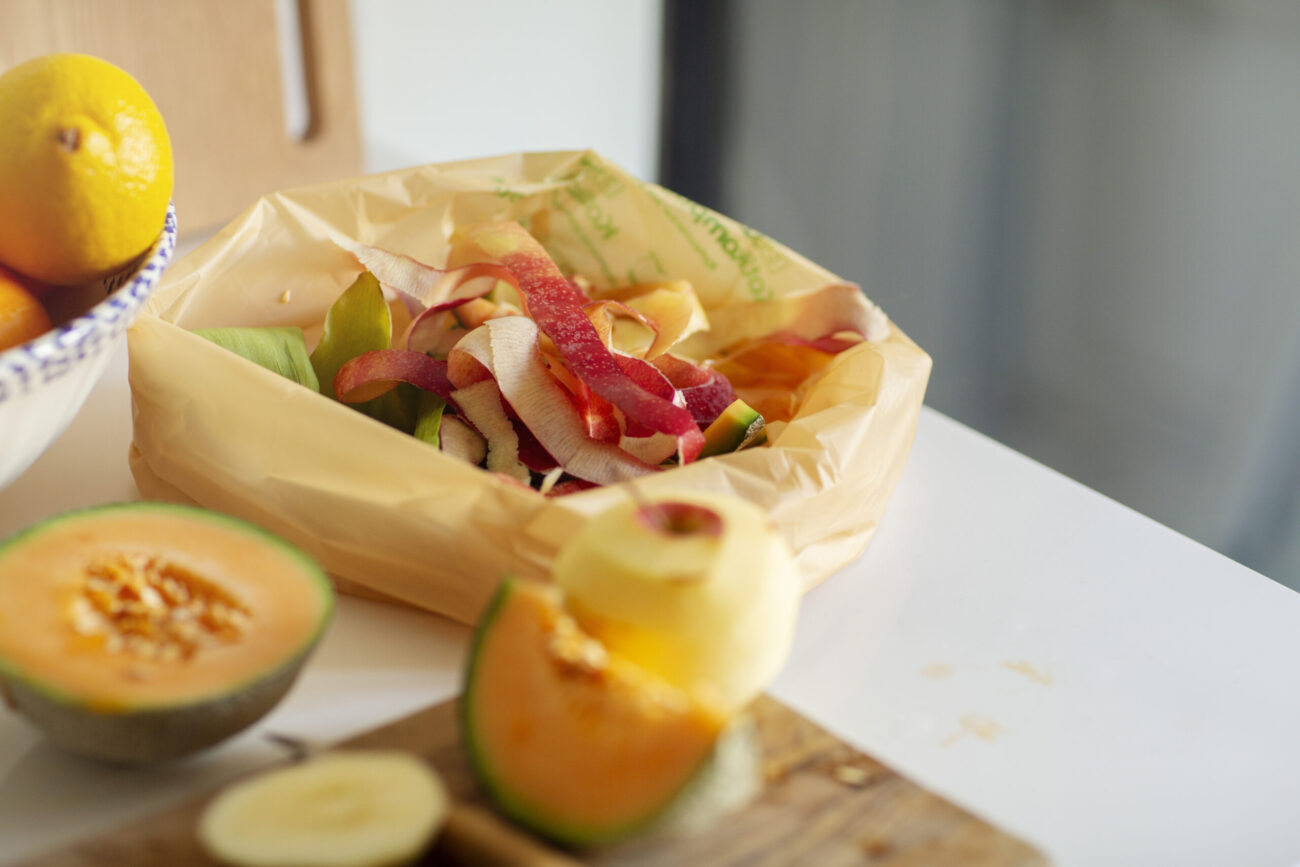 Bioska bio waste bag with pealed fruites